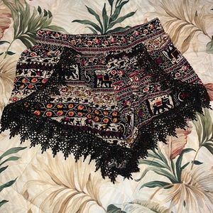 Girl Revolution | Boho Shorts